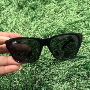 Ray-Ban Classic Black Eyewear